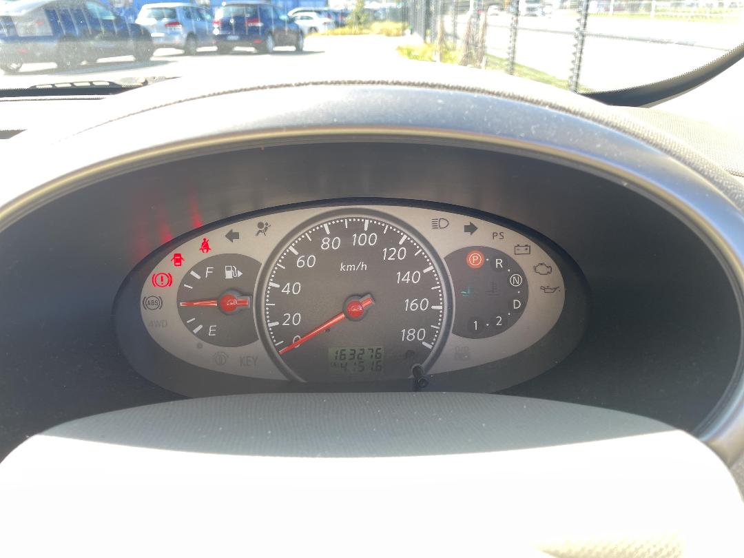 Photo '16' of Nissan March