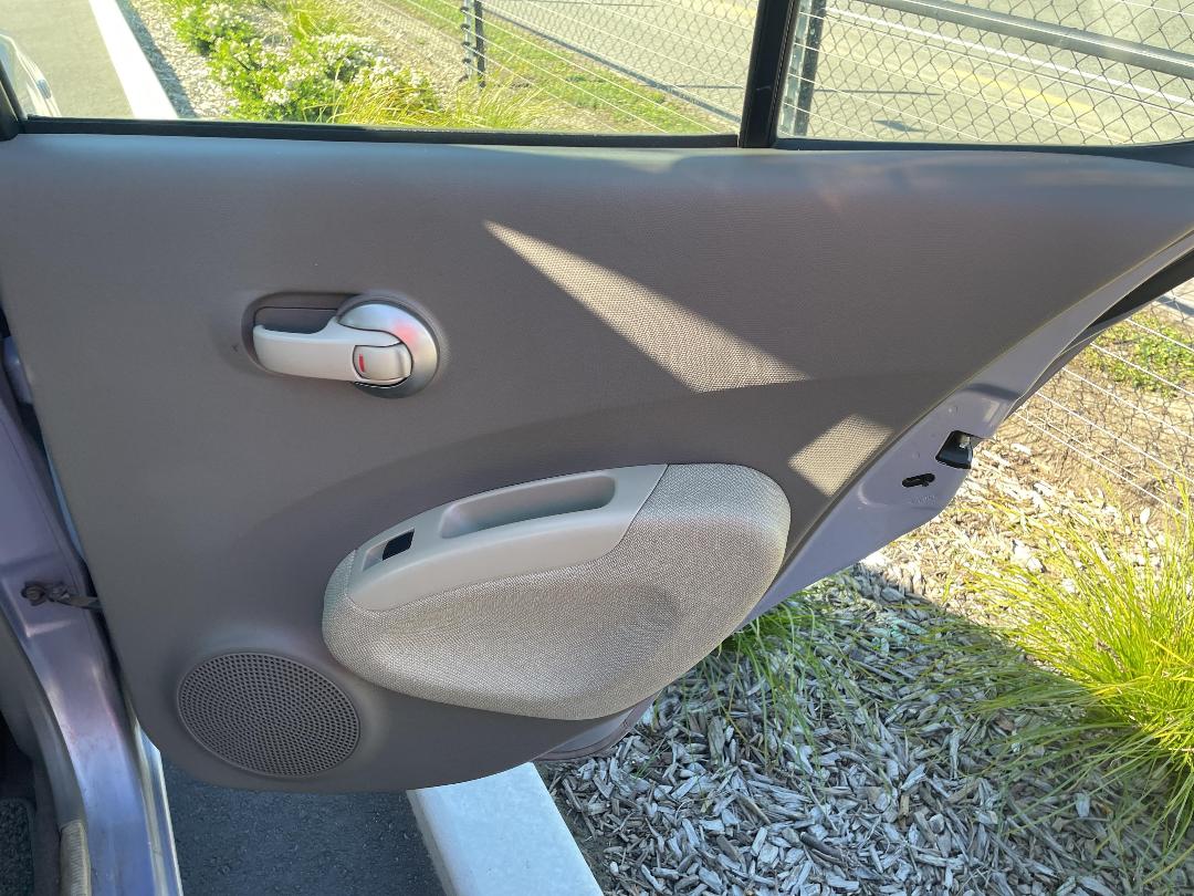 Photo '17' of Nissan March