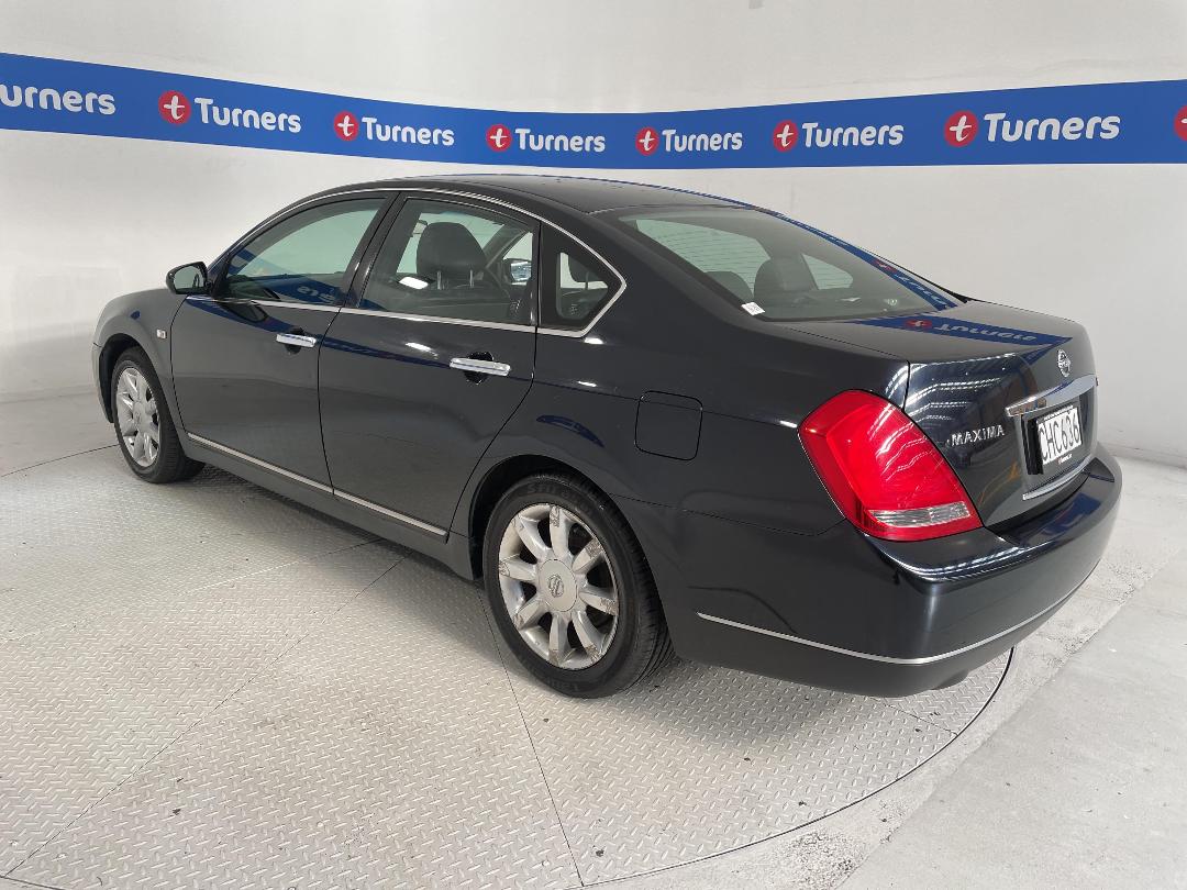 Photo '5' of Nissan Maxima Photo '5' of Nissan Maxima