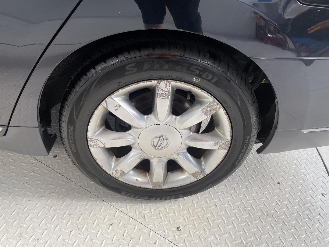 Photo '11' of Nissan Maxima Photo '11' of Nissan Maxima