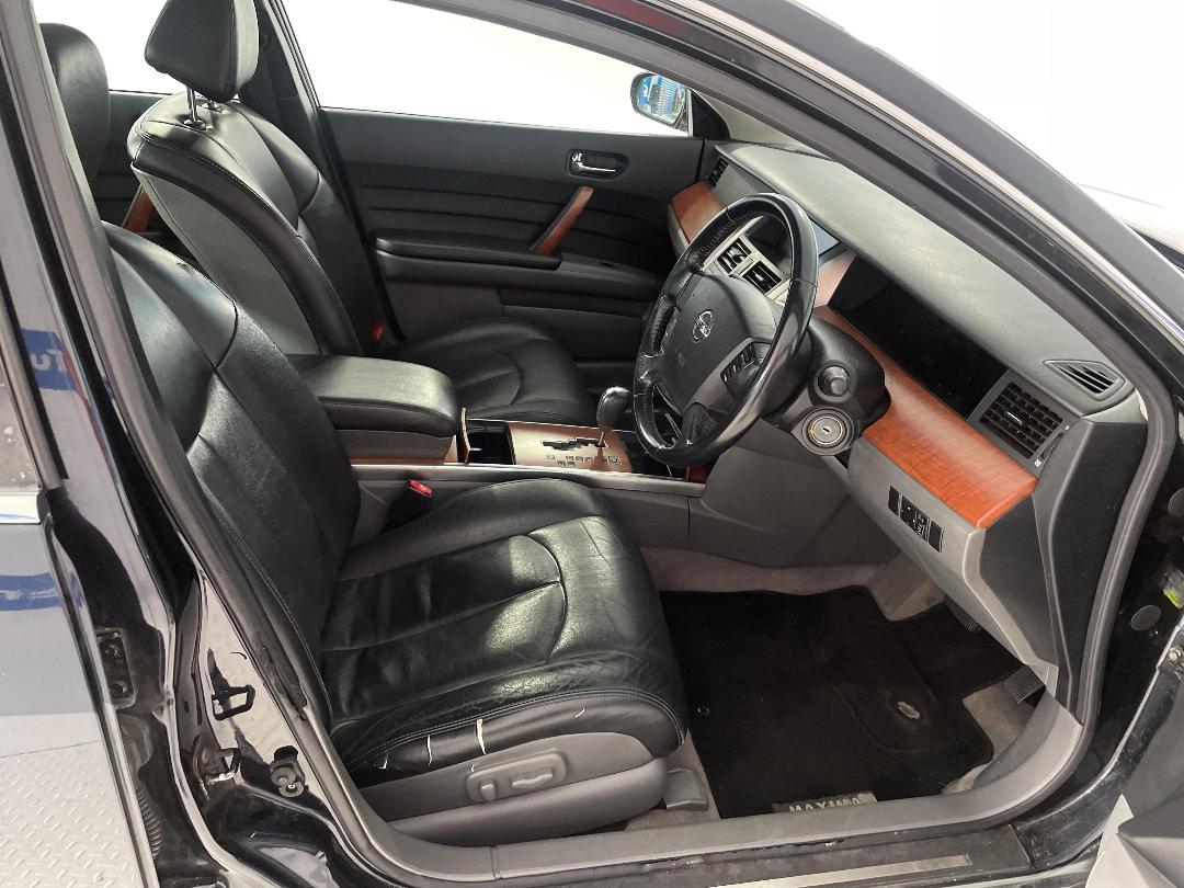 Photo '16' of Nissan Maxima Photo '16' of Nissan Maxima