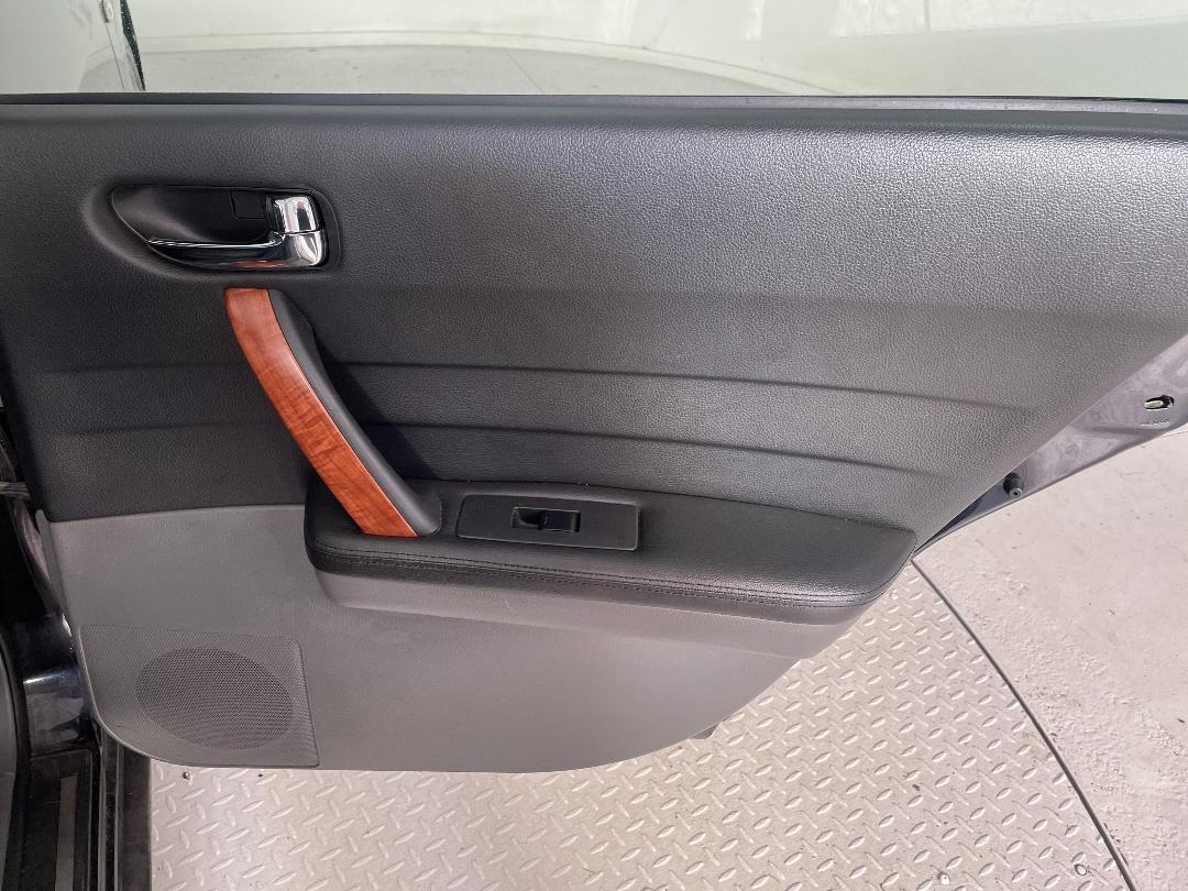 Photo '19' of Nissan Maxima Photo '19' of Nissan Maxima