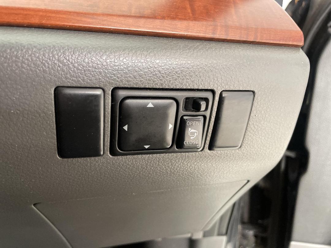 Photo '25' of Nissan Maxima Photo '25' of Nissan Maxima