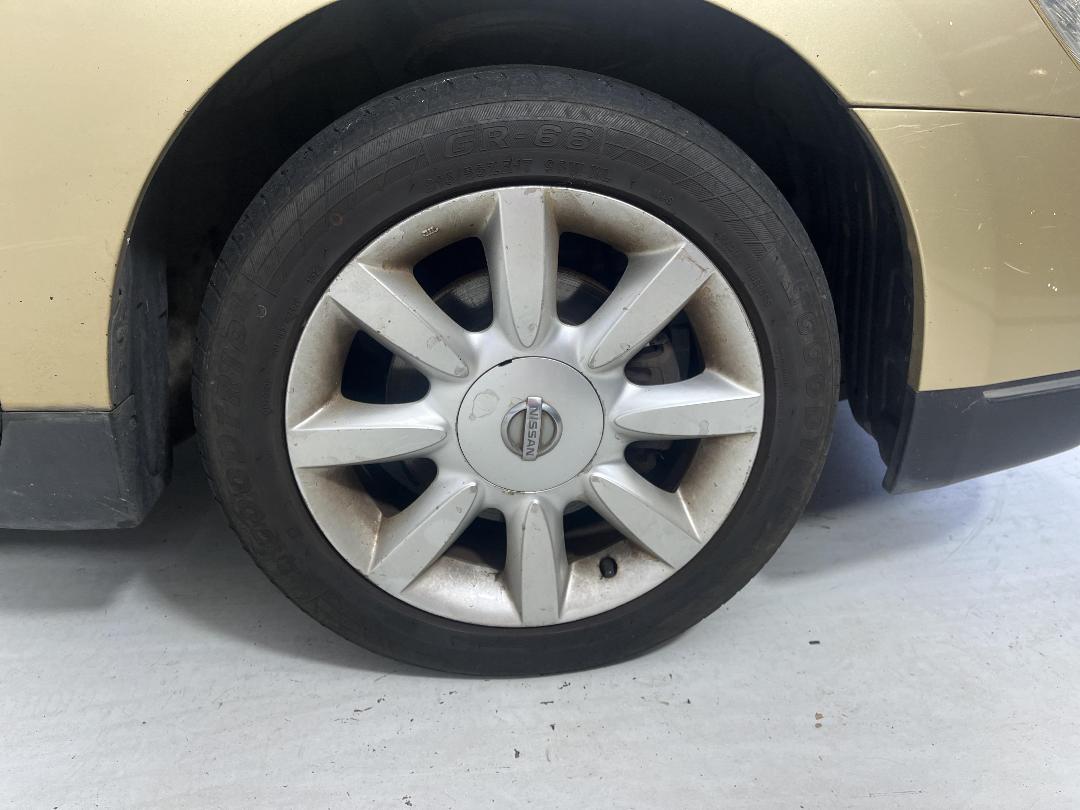 Photo '7' of Nissan Maxima ST