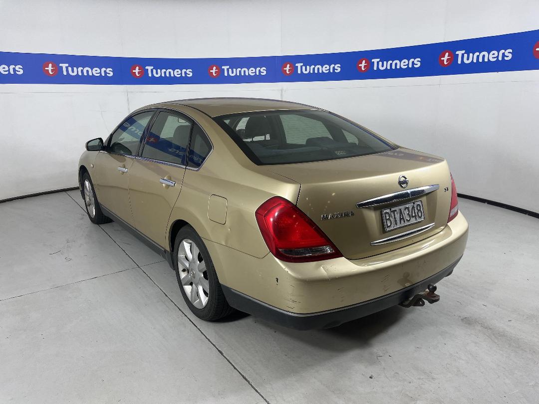 Photo '4' of Nissan Maxima ST