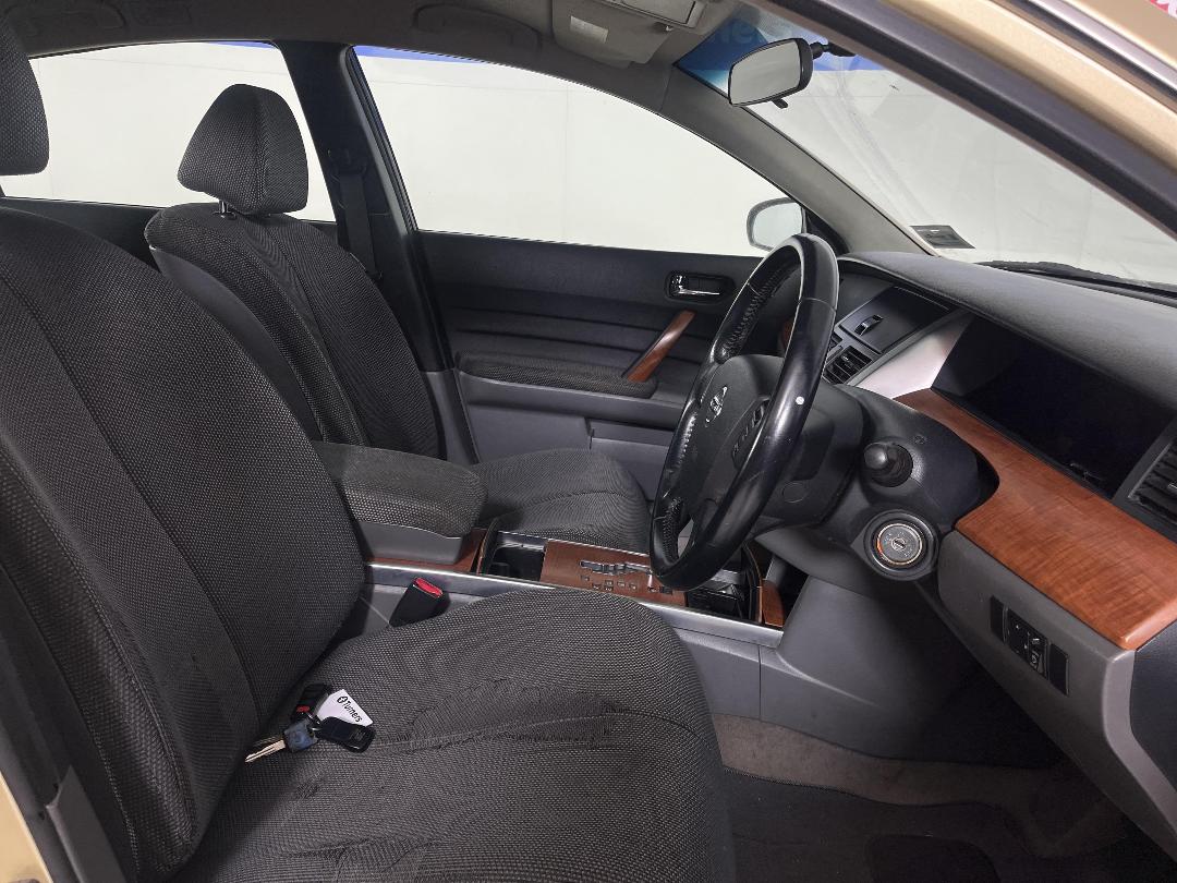 Photo '14' of Nissan Maxima ST