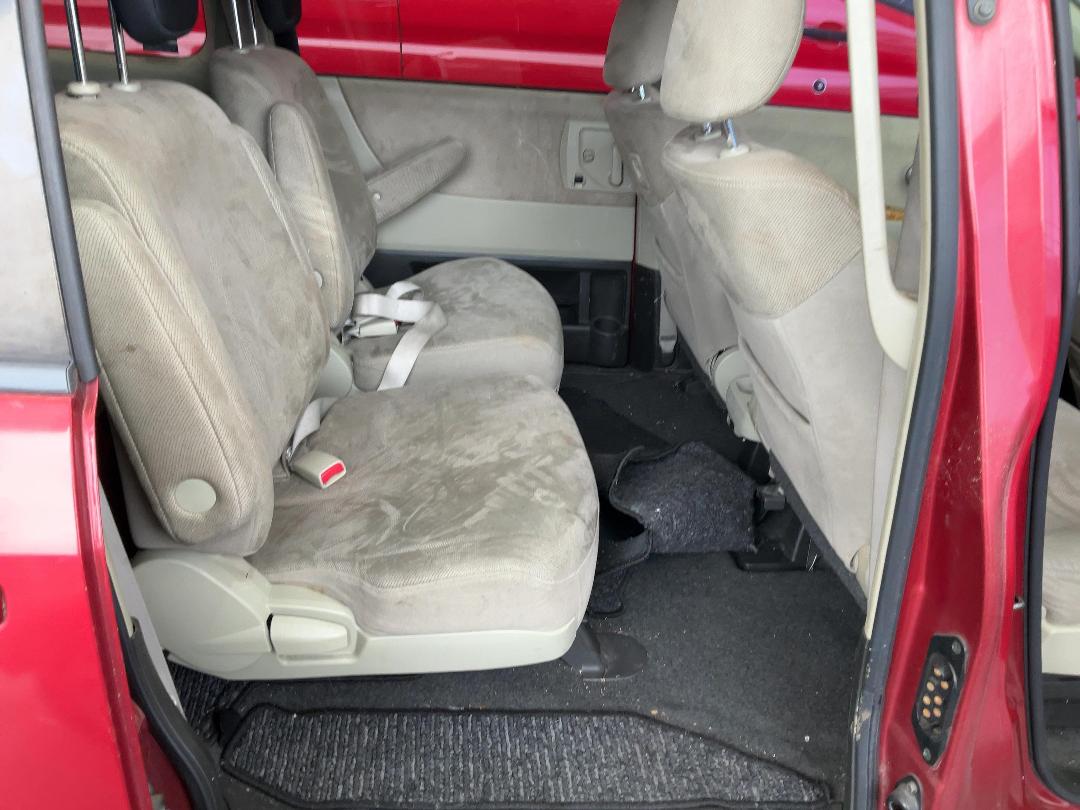 Photo '23' of Nissan Presage