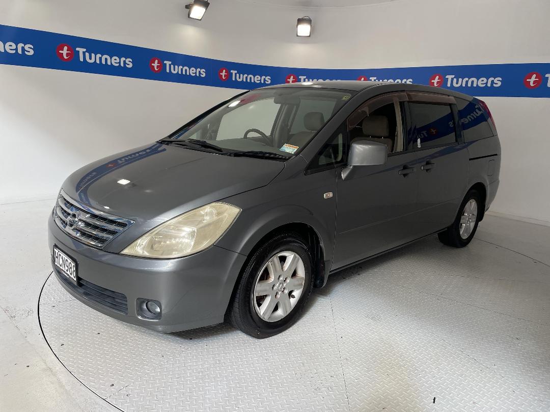 Photo '4' of Nissan Presage