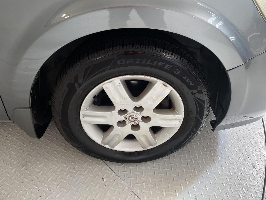 Photo '2' of Nissan Presage