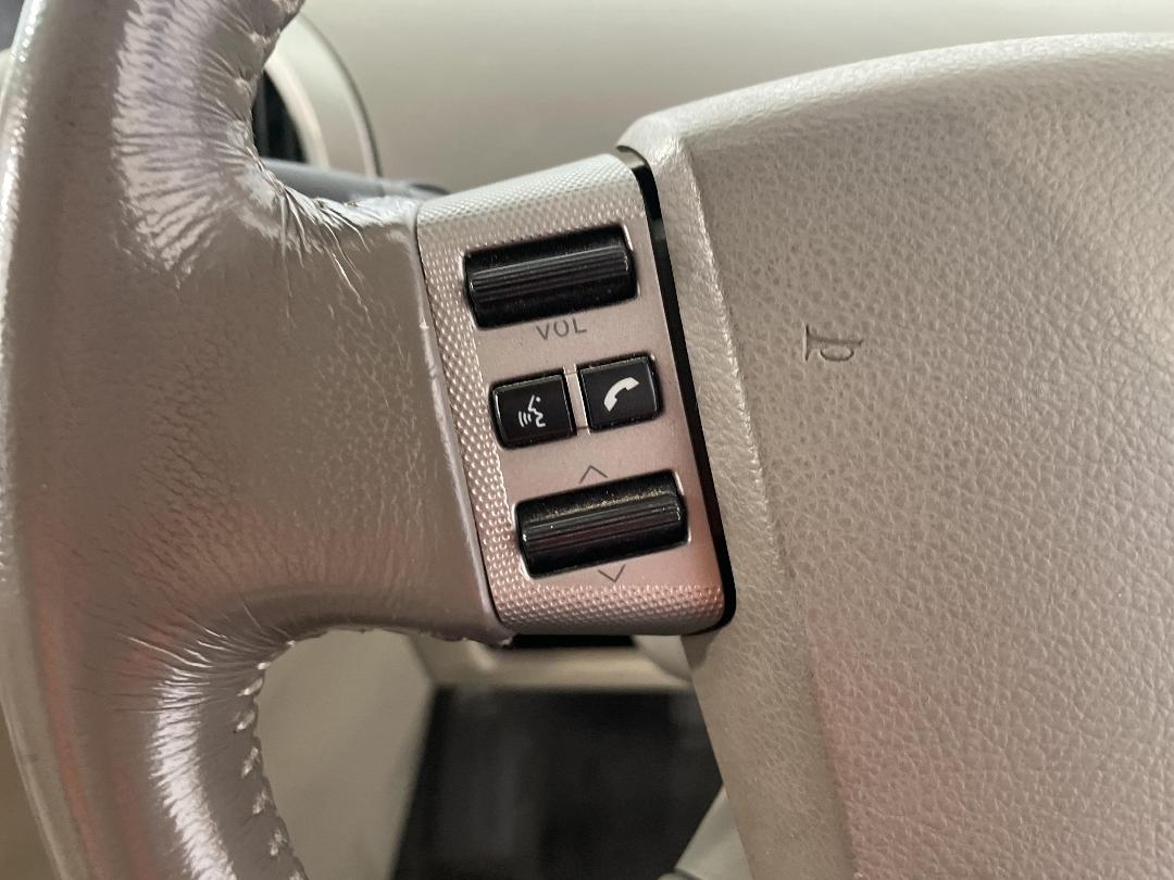 Photo '23' of Nissan Presage