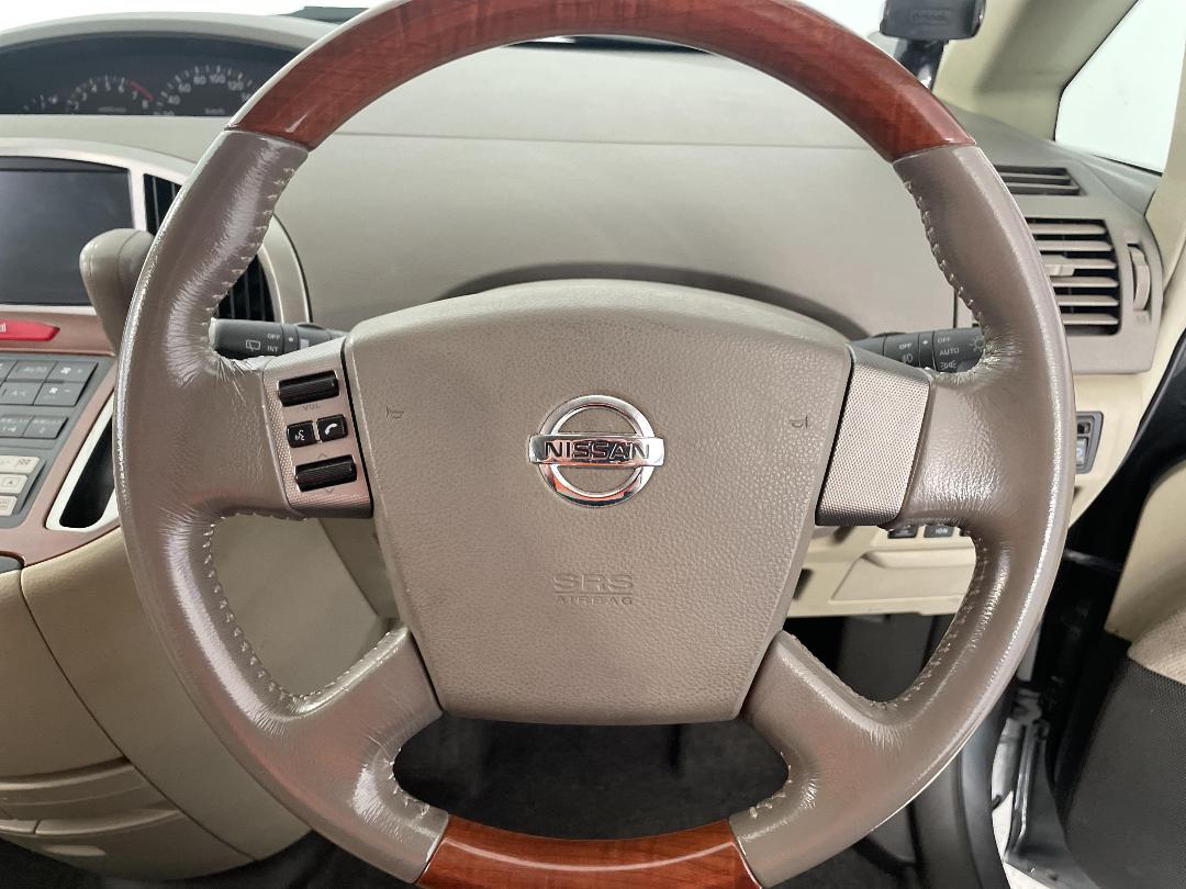 Photo '24' of Nissan Presage