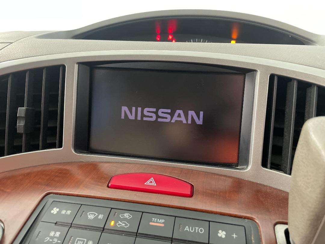 Photo '25' of Nissan Presage