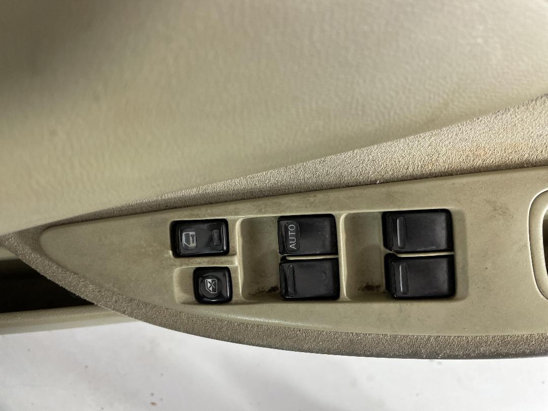 Photo '24' of Nissan Primera