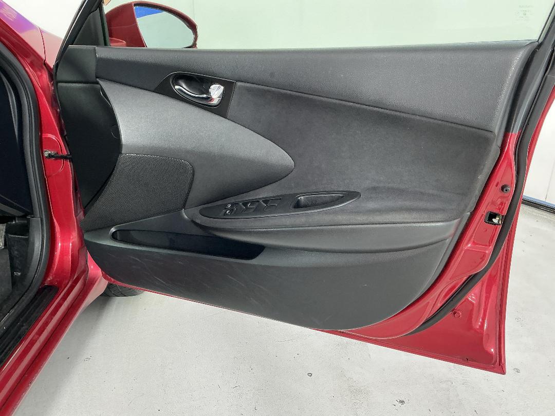 Photo '15' of Nissan Primera