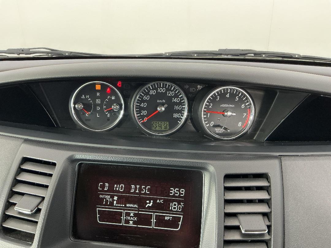 Photo '21' of Nissan Primera