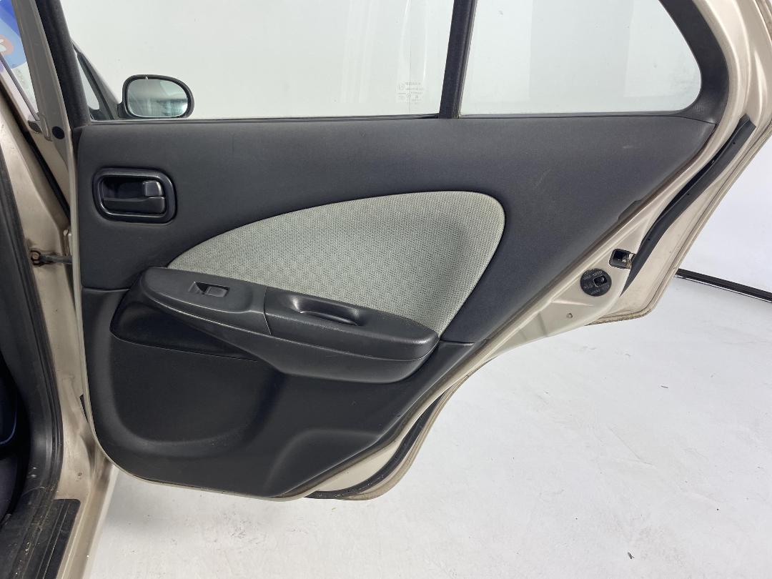 Photo '17' of Nissan Pulsar LX