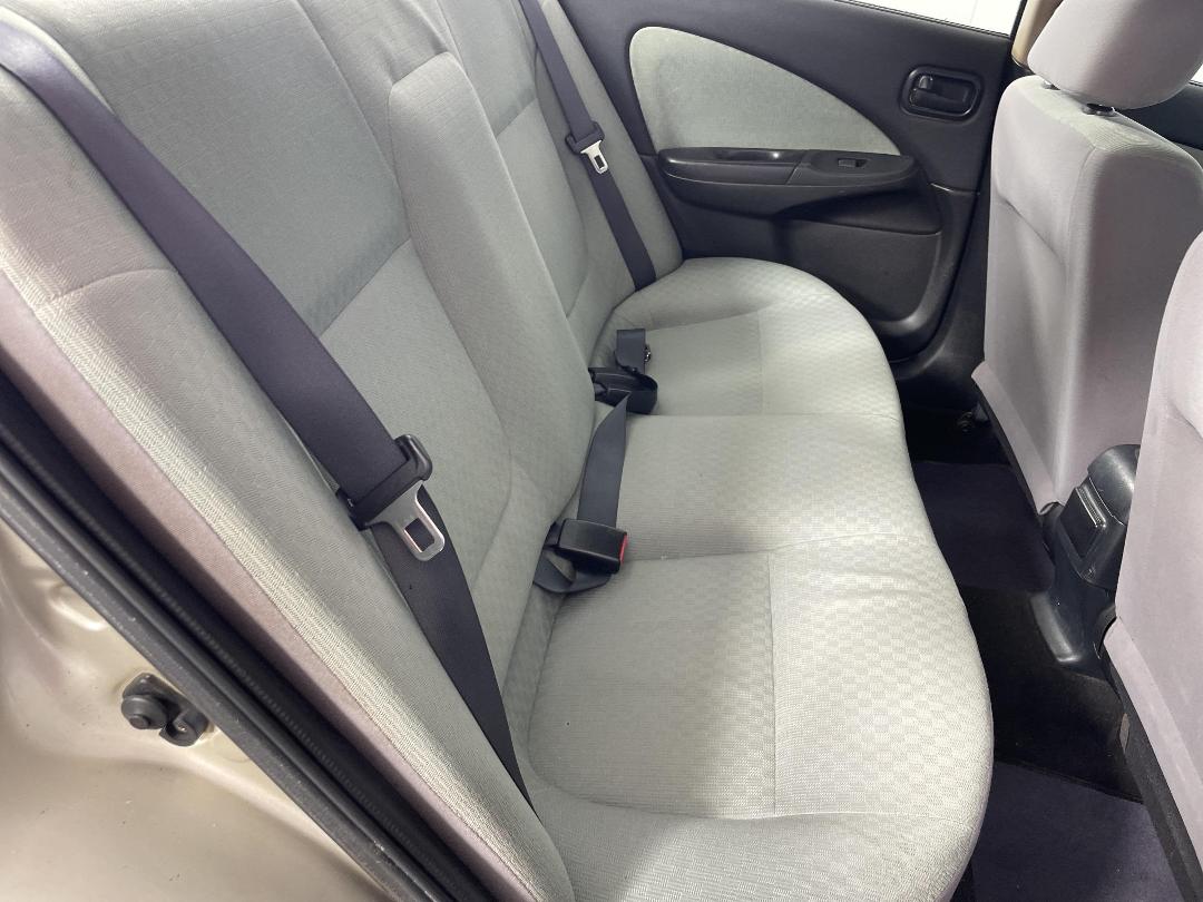 Photo '18' of Nissan Pulsar LX