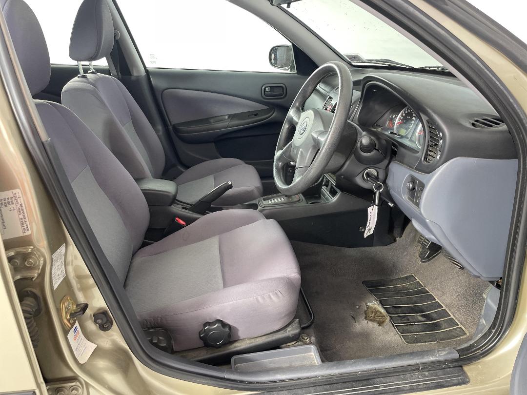 Photo '16' of Nissan Pulsar Photo '16' of Nissan Pulsar