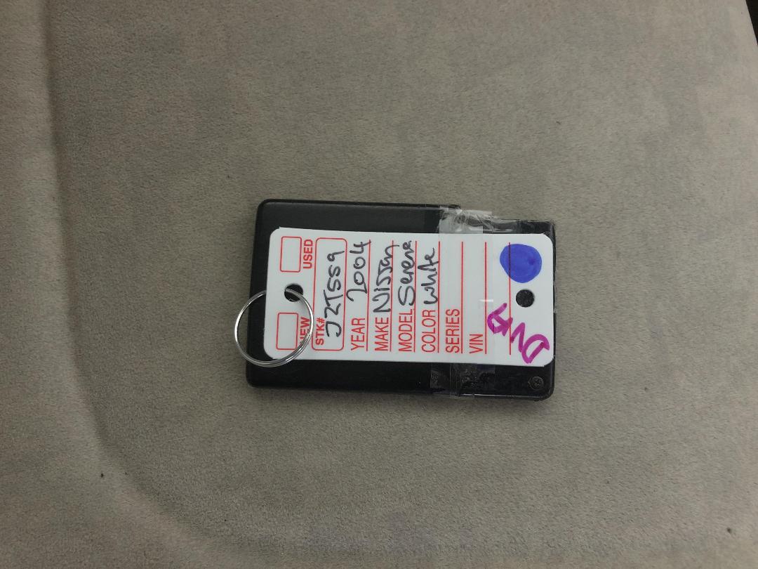 Photo '13' of Nissan Serena Photo '13' of Nissan Serena