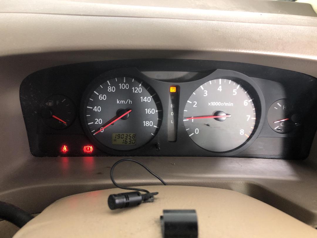 Photo '11' of Nissan Serena Photo '11' of Nissan Serena