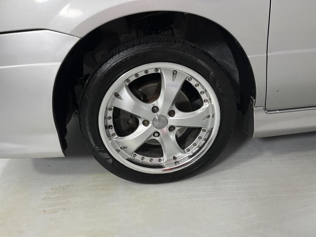 Photo '10' of Nissan Serena