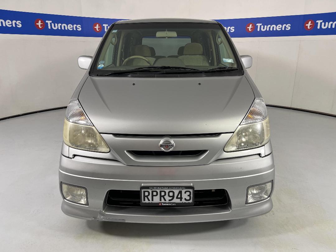 Photo '2' of Nissan Serena