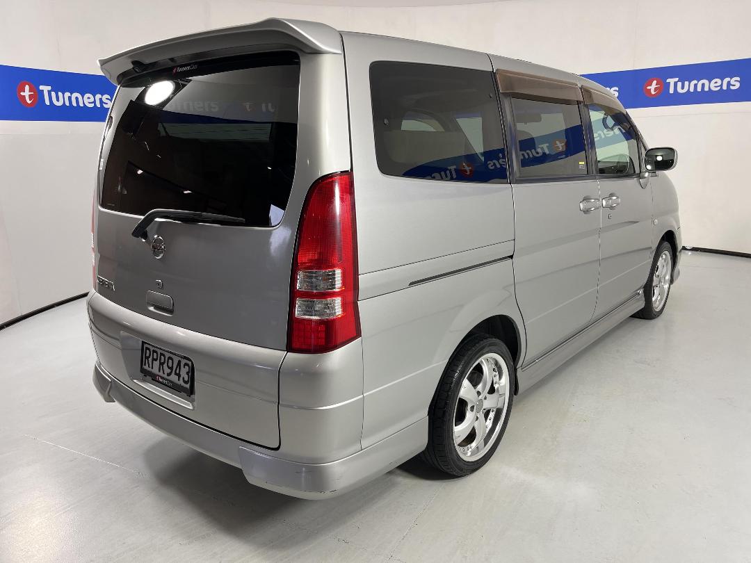 Photo '7' of Nissan Serena