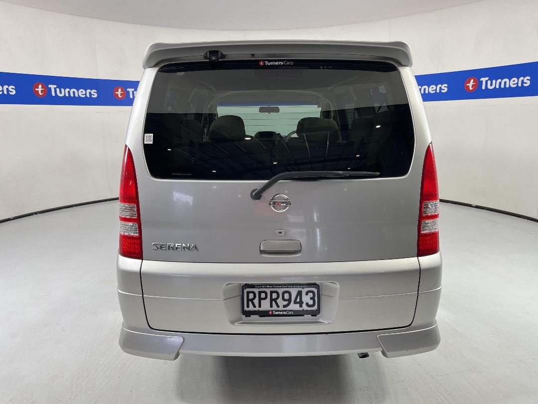 Photo '6' of Nissan Serena