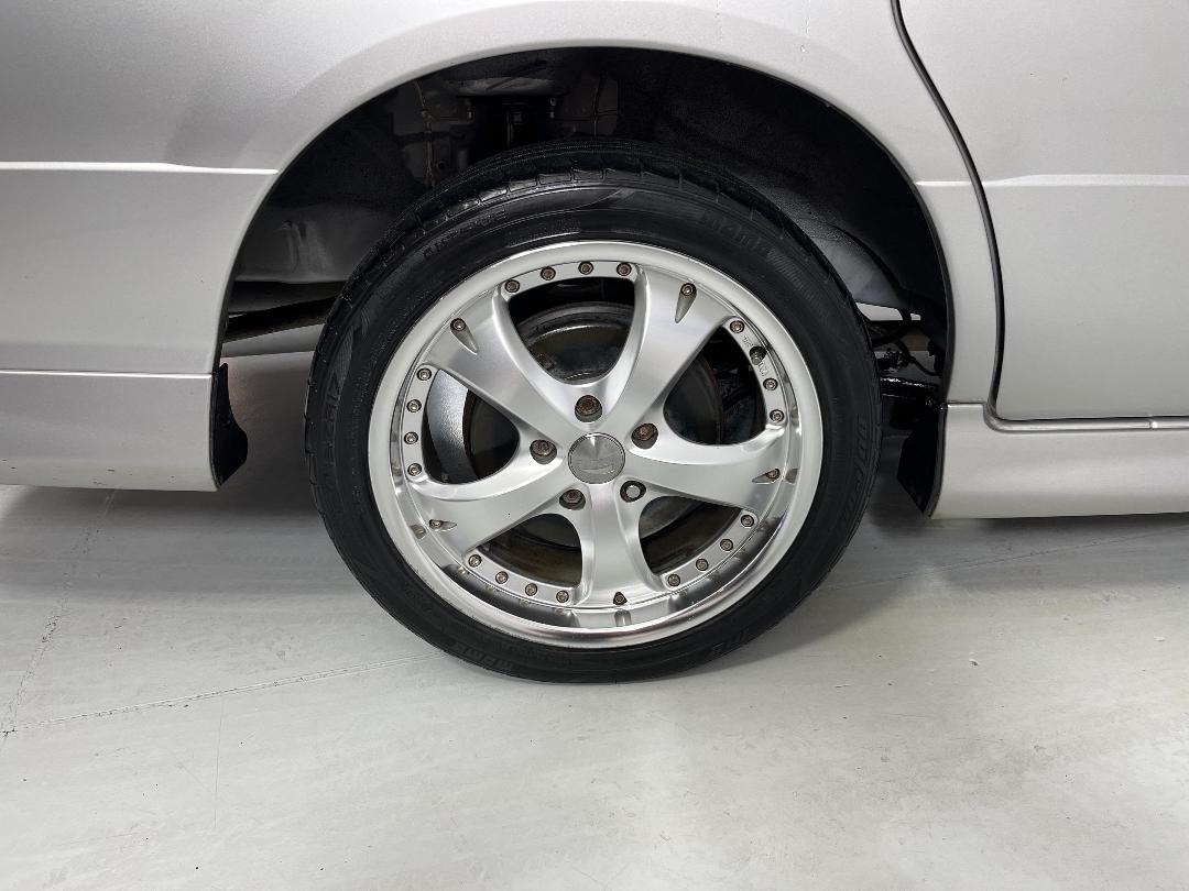 Photo '12' of Nissan Serena