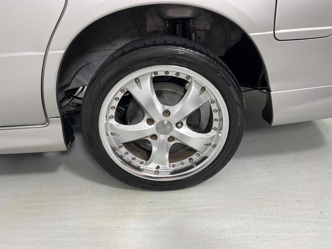 Photo '11' of Nissan Serena