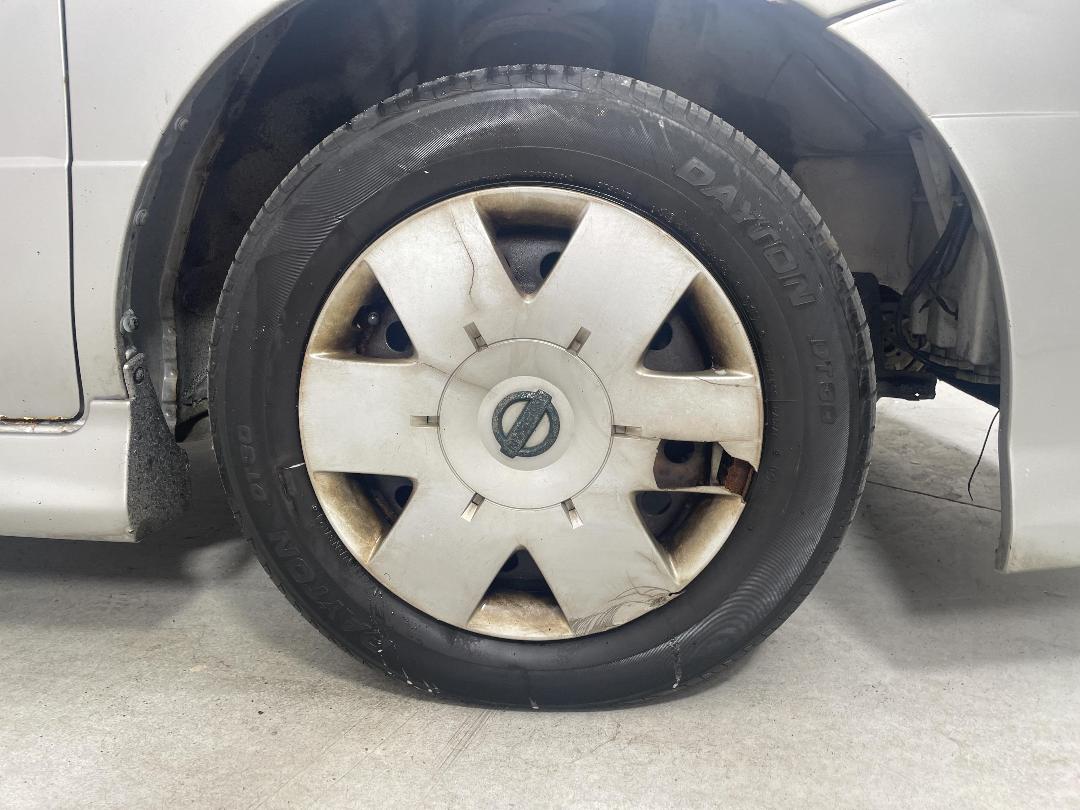 Photo '9' of Nissan Serena Photo '9' of Nissan Serena