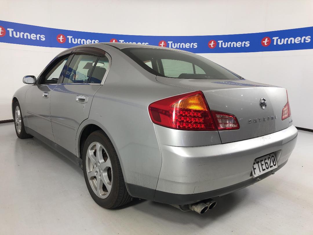 Photo '10' of Nissan Skyline