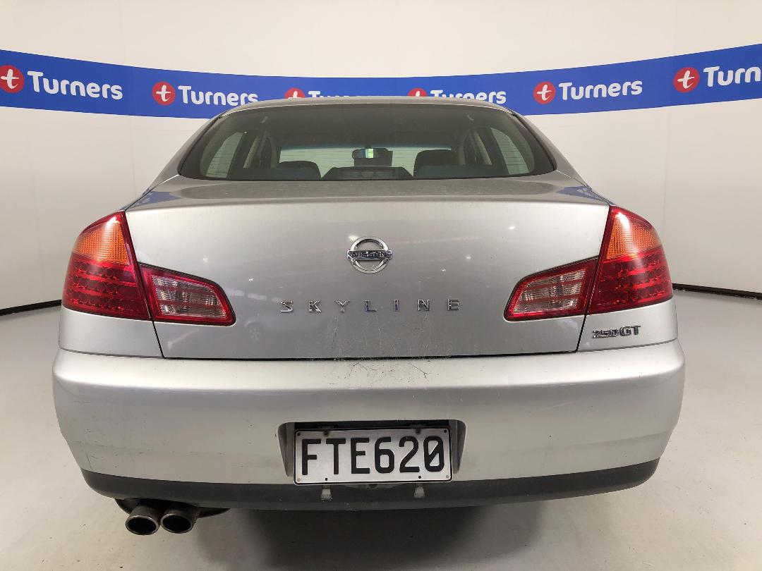 Photo '9' of Nissan Skyline