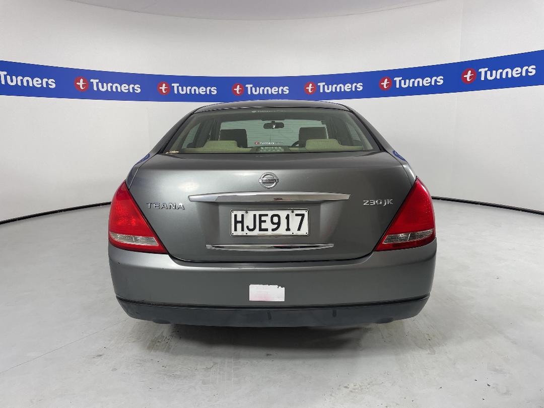 Photo '6' of Nissan Teana Photo '6' of Nissan Teana