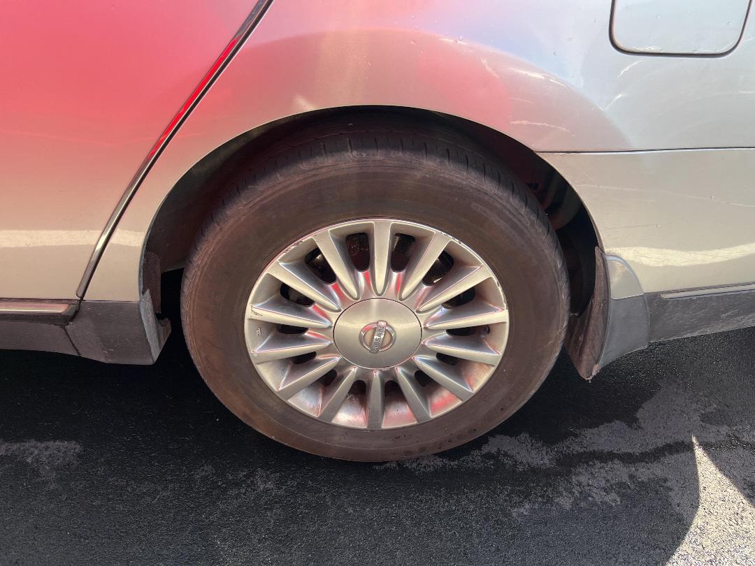 Photo '8' of Nissan Teana