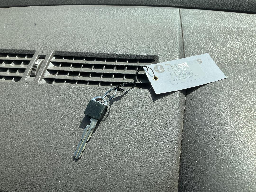 Photo '12' of Nissan Tiida Photo '12' of Nissan Tiida