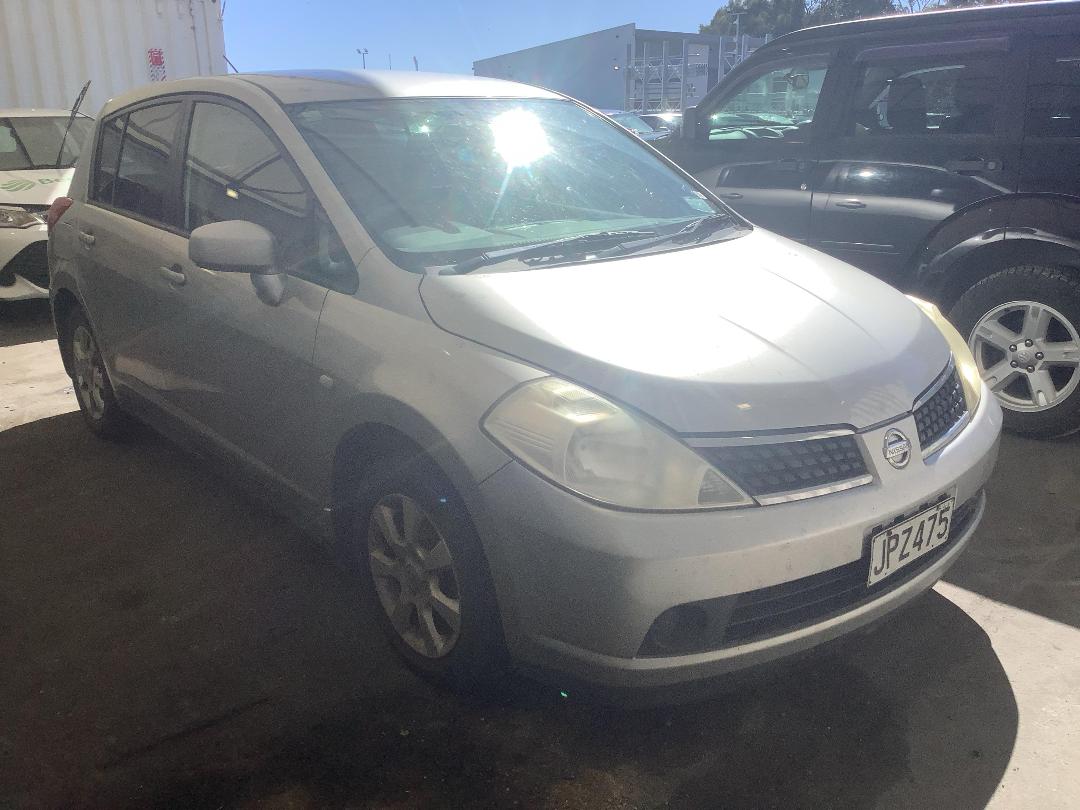 Photo '2' of Nissan Tiida Photo '2' of Nissan Tiida