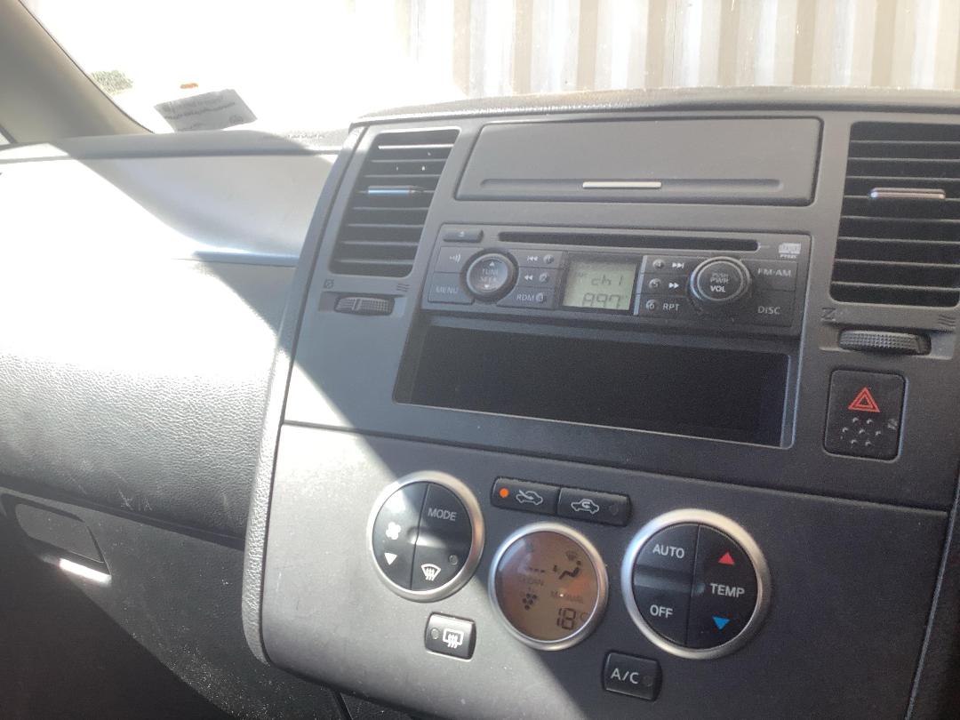 Photo '17' of Nissan Tiida Photo '17' of Nissan Tiida