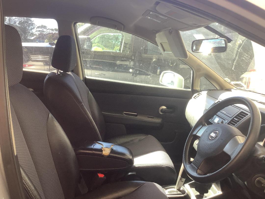 Photo '14' of Nissan Tiida Photo '14' of Nissan Tiida