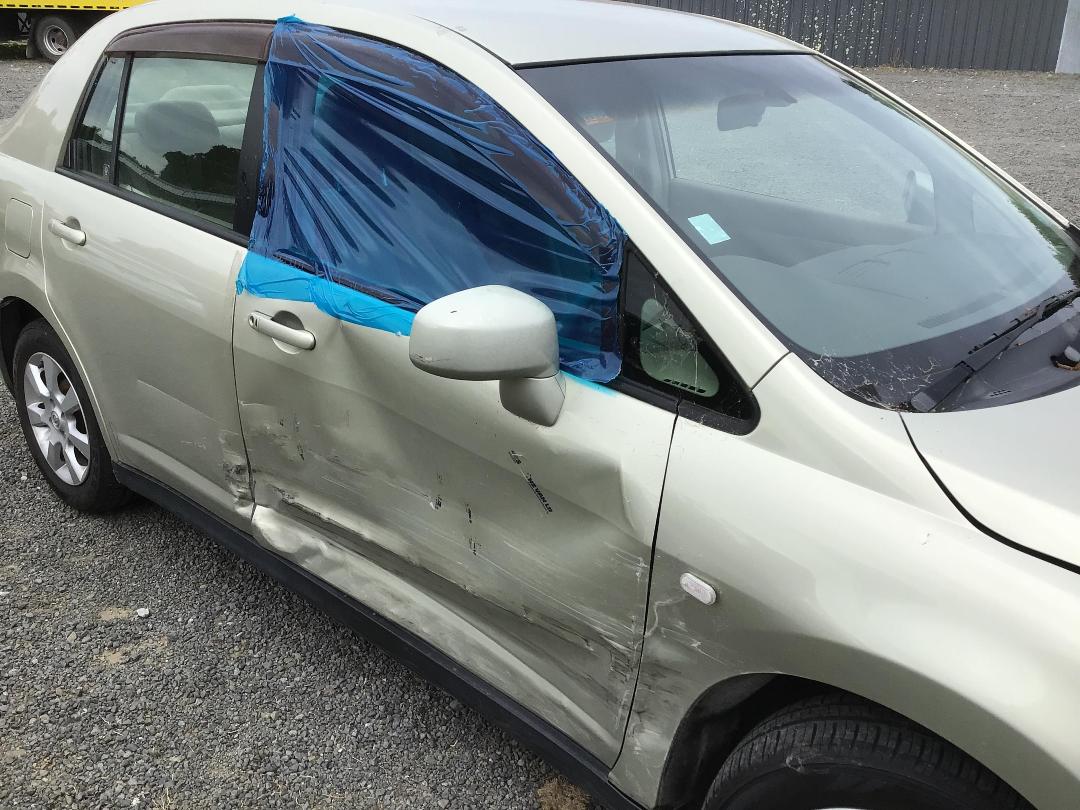 Photo '4' of Nissan Tiida