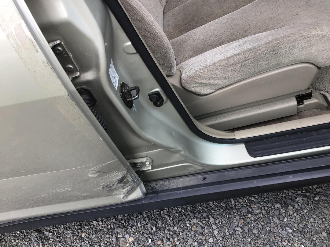 Photo '10' of Nissan Tiida