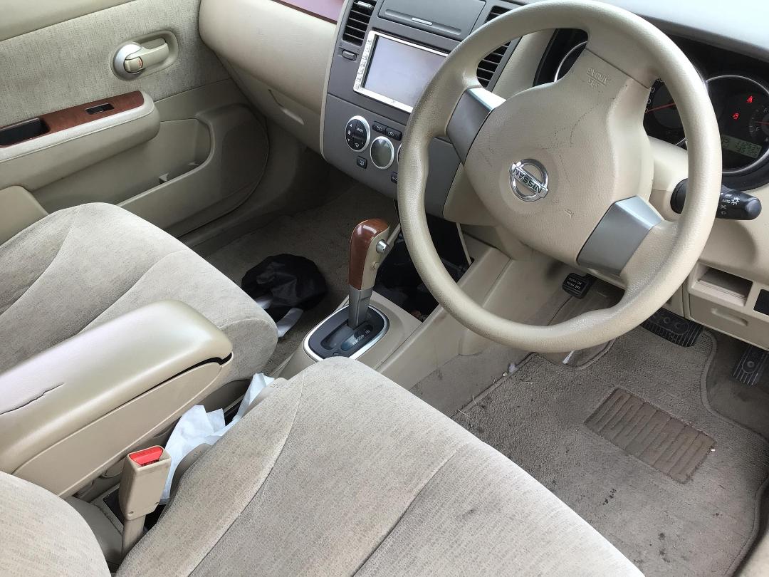 Photo '11' of Nissan Tiida