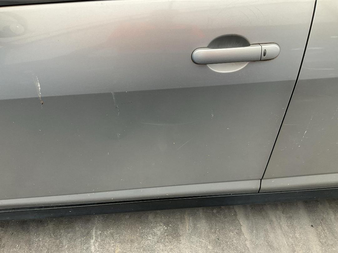 Photo '12' of Nissan Tiida Photo '12' of Nissan Tiida