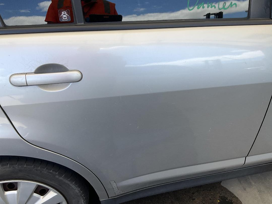 Photo '22' of Nissan Tiida Photo '22' of Nissan Tiida