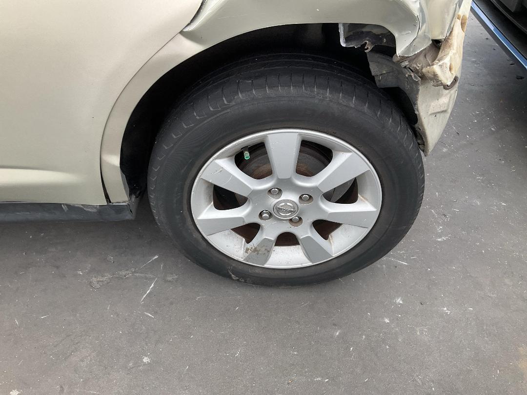 Photo '13' of Nissan Tiida Photo '13' of Nissan Tiida