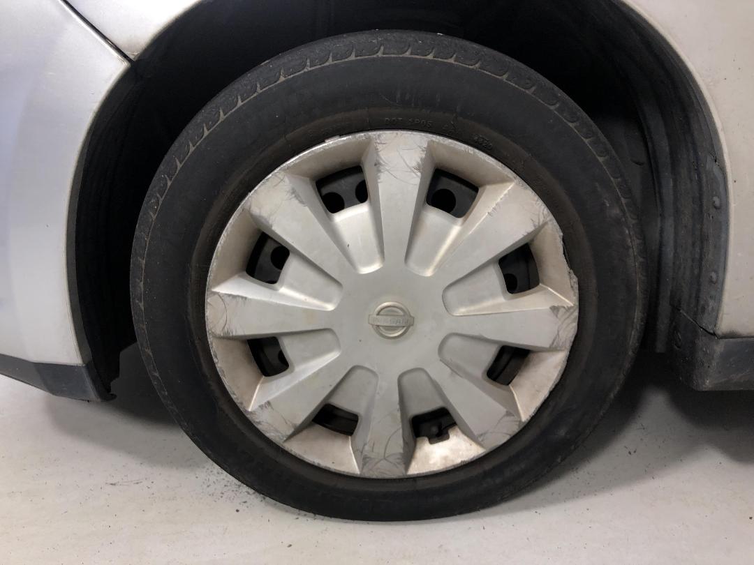 Photo '10' of Nissan Tiida