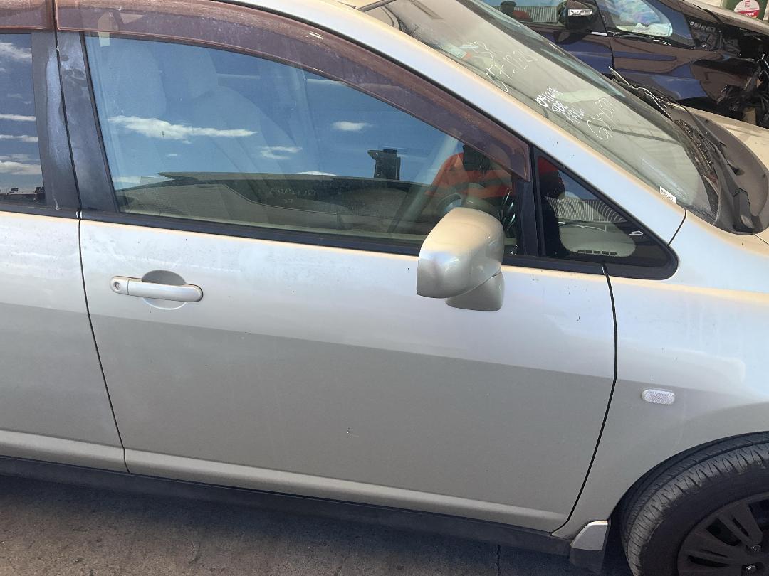 Photo '3' of Nissan Tiida Photo '3' of Nissan Tiida