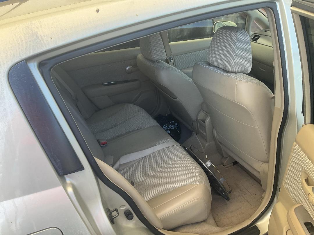 Photo '22' of Nissan Tiida Photo '22' of Nissan Tiida