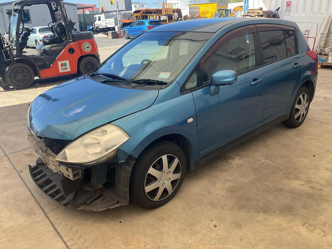 Photo '2' of Nissan Tiida