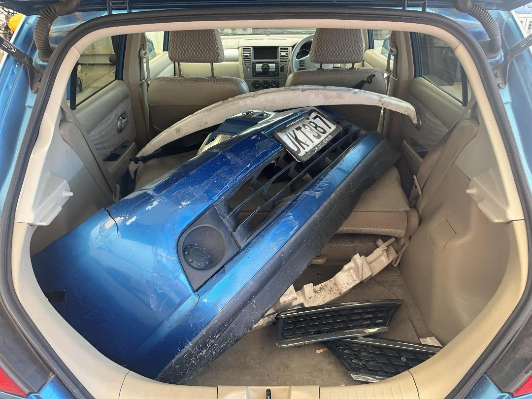 Photo '11' of Nissan Tiida